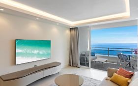 Fully Renovated Frontline Flat