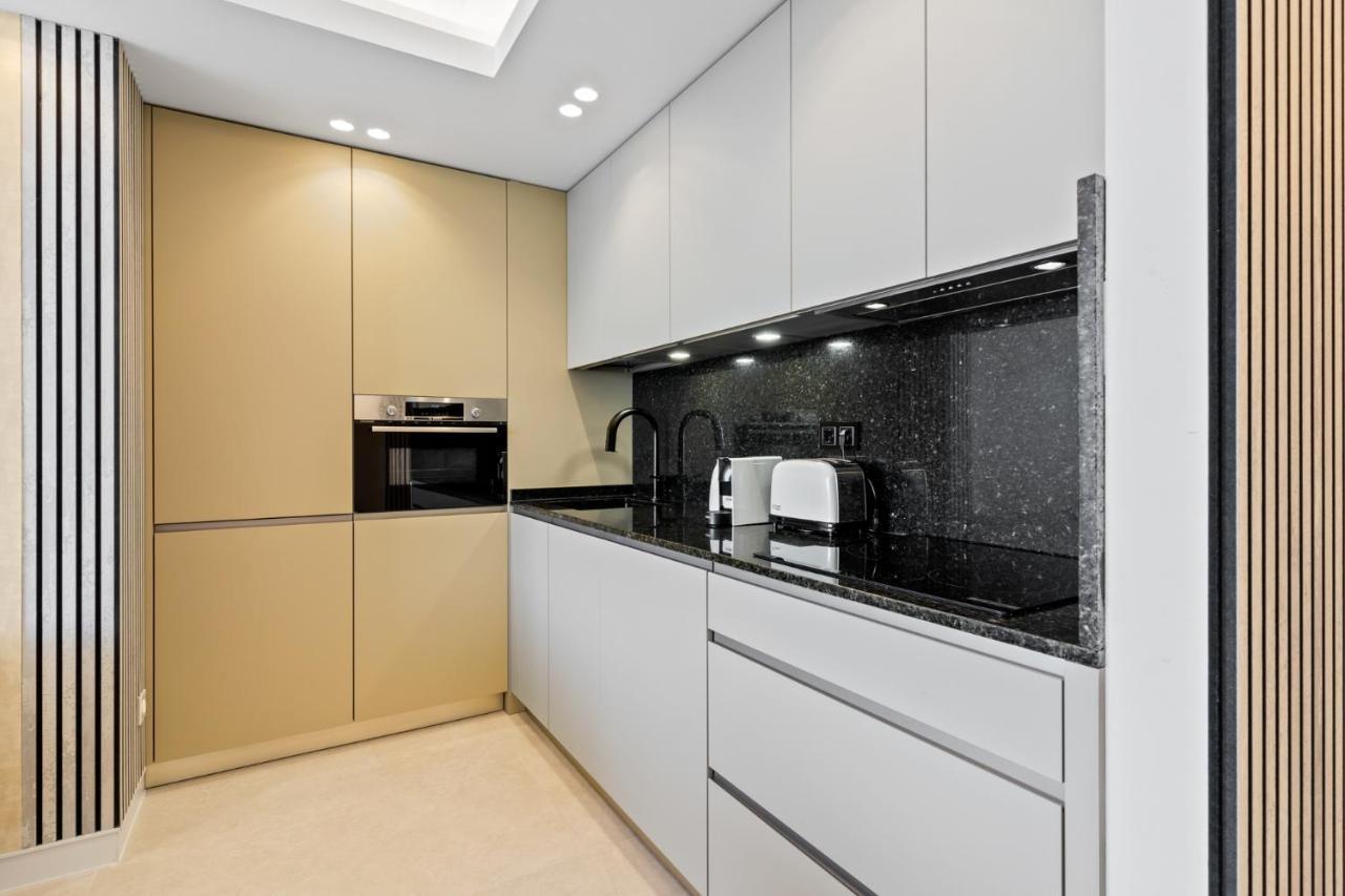 Ferienwohnung Fully Renovated Frontline Flat Marbella Exterior foto