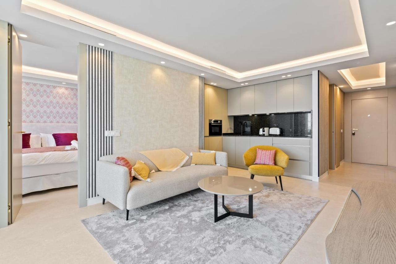 Ferienwohnung Fully Renovated Frontline Flat Marbella Exterior foto