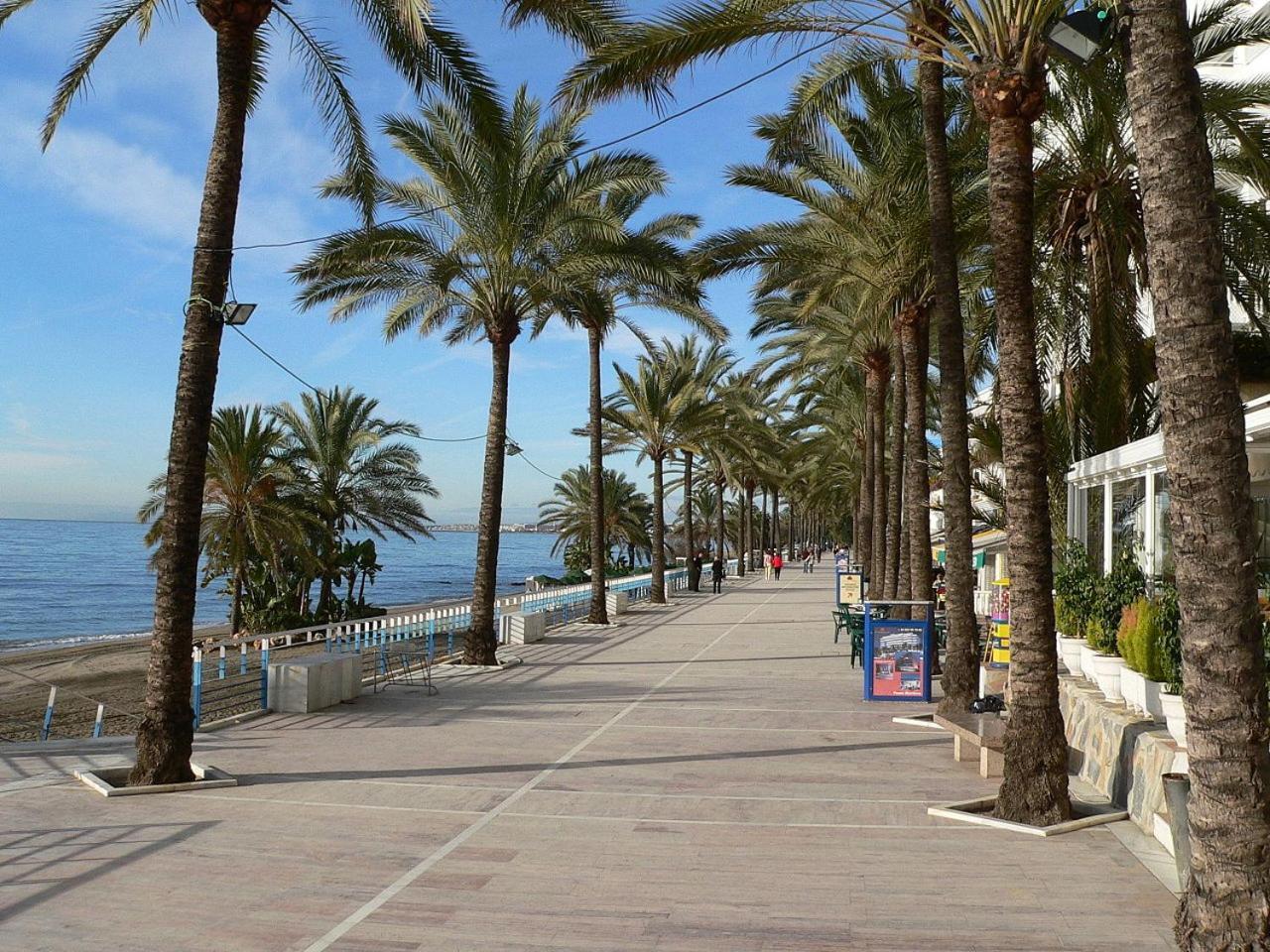 Ferienwohnung Fully Renovated Frontline Flat Marbella Exterior foto